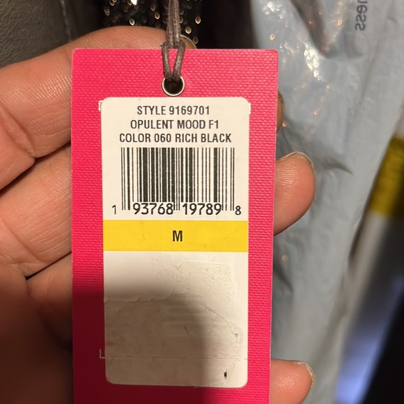 Macy’s wardrobe Sell Off - Picture 2 of 3